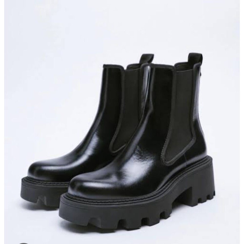 ZARA Black Chunky Lug Sole Chelsea Boots EU 39 US –8 Platform Ankle. New